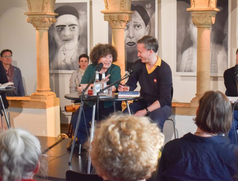 Spisovatelka Irena Dousková na literární akci v Berlína u jezera Wannsee, fotila Alena Radiměřská
