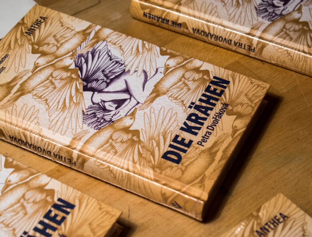 Vrány v německém překladu, Petra Dvořáková