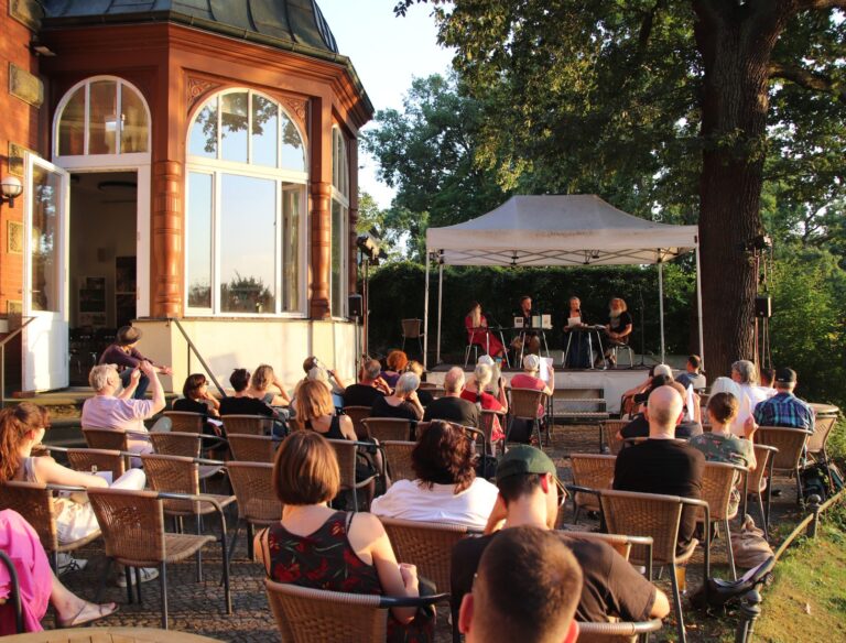 Liter&aacute;rn&iacute; večer Berl&iacute;n 2025