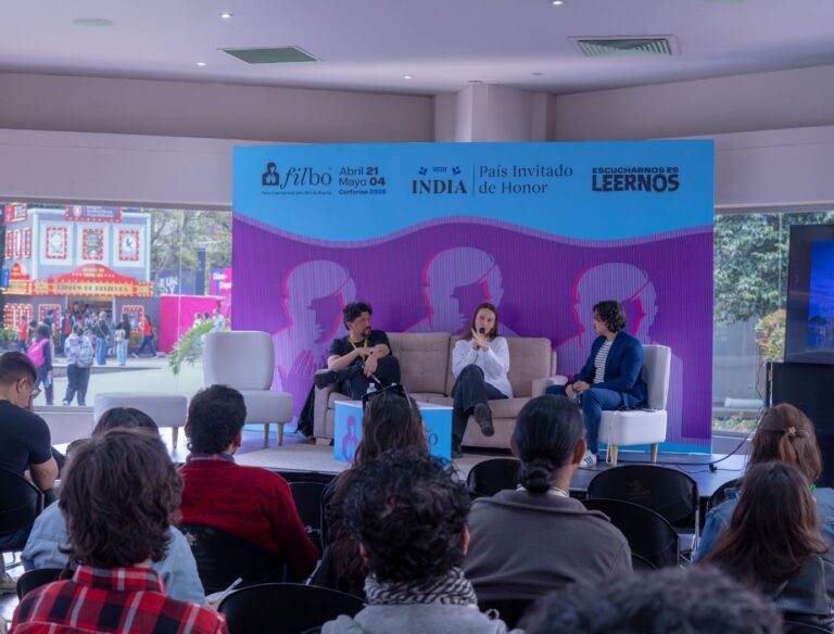 Pavl&iacute;na Juračkov&aacute;, Bogota