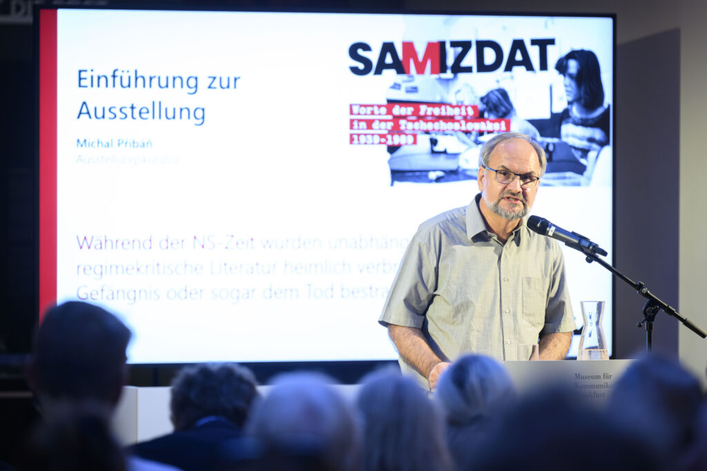 Fotoreport z výstavy Samizdat: Slova svobody v Československu v letech 1939–1989