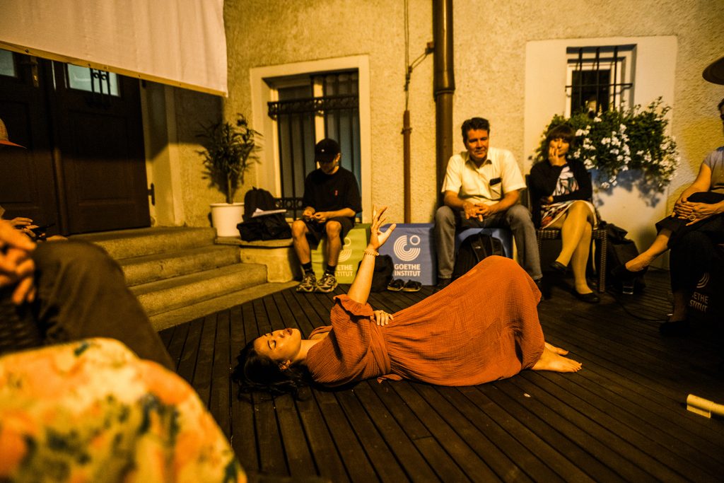 Fotoreport ze závěrečného večera série Příliv příběhů