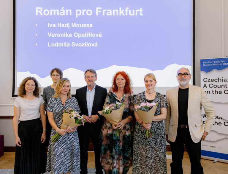 Vítězkami soutěže Román pro Frankfurt se staly Iva Hadj Moussa, Veronika Opatřilová a Ludmila Svozilová. Uspěly mezi 294 rukopisy